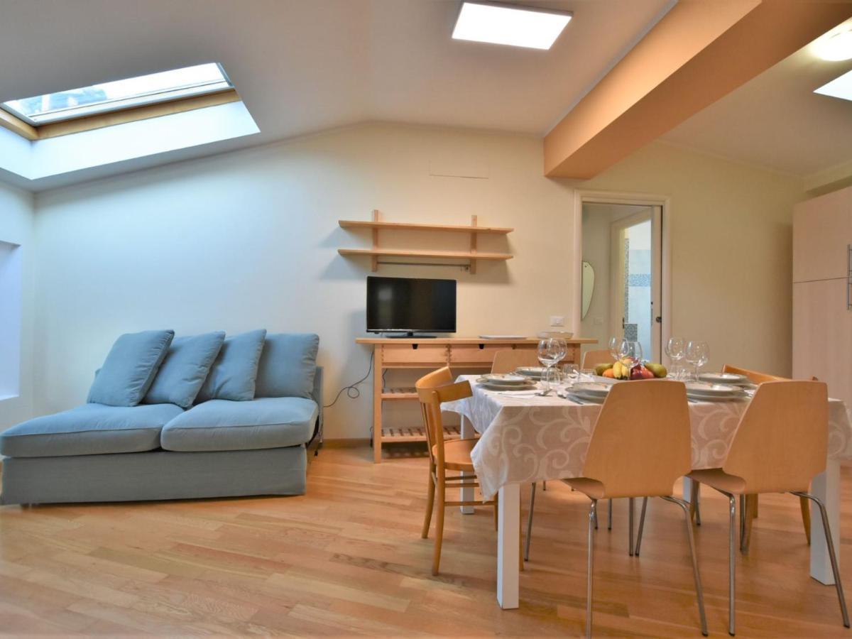Apartment Duomo Mansarda By Interhome 伊塞奥 外观 照片