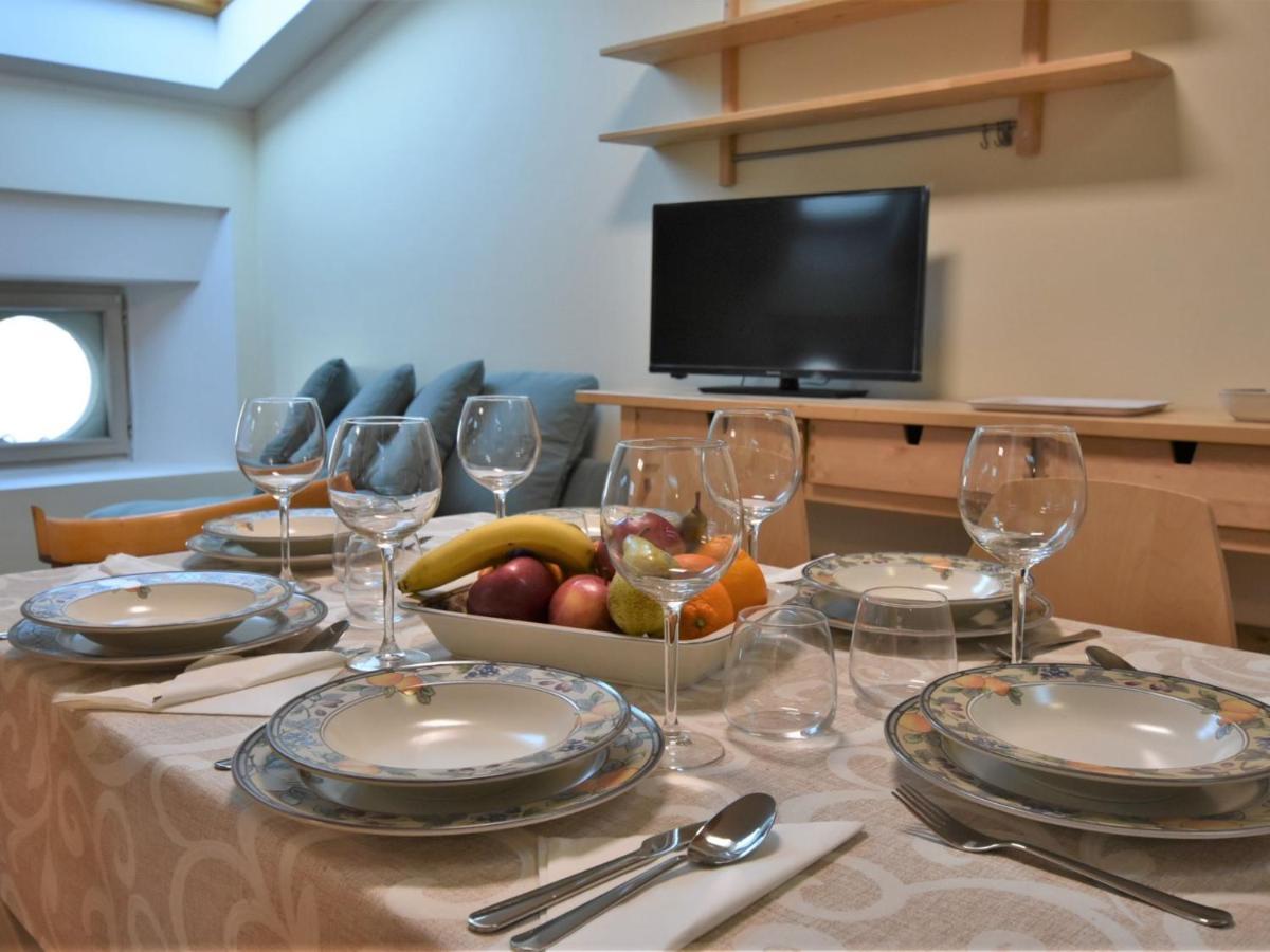 Apartment Duomo Mansarda By Interhome 伊塞奥 外观 照片